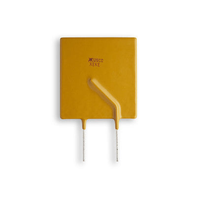 An RUEF900 30V 9A Tyco Raychem PPTC Resettable Fuse