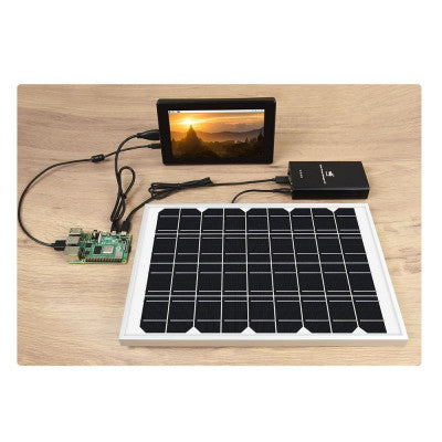 An Waveshare Solar Power Manager (C), Supports 3x18650 Batteries, Multi Protection Circuits