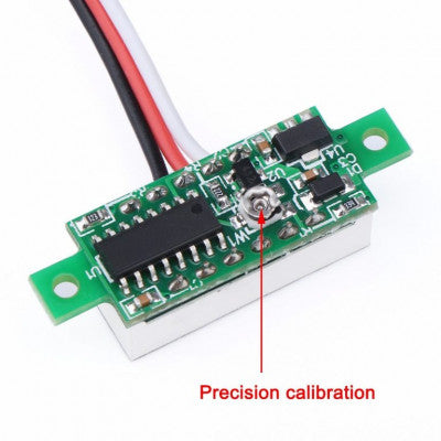 An 0.72 cm (0.28 Inch) 0-100V Three Wire DC Voltmeter Blue