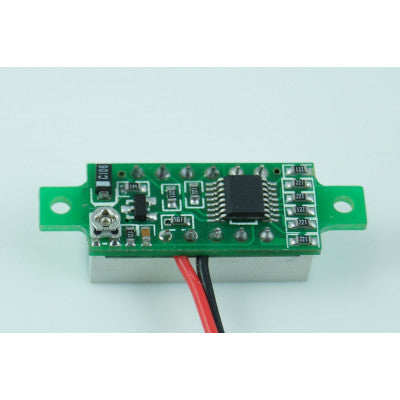 An 0.72 cm (0.28 inch) 0-100V Three Wire DC Voltmeter Red