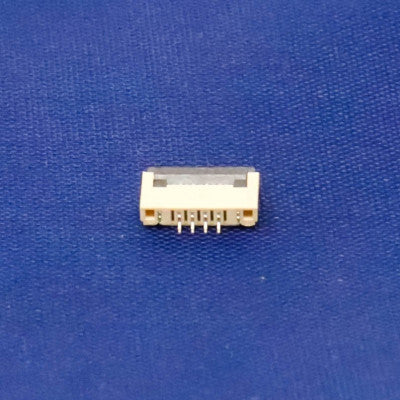 An 1mm Pitch 4 Pin FPCFFC SMT Flip Connector