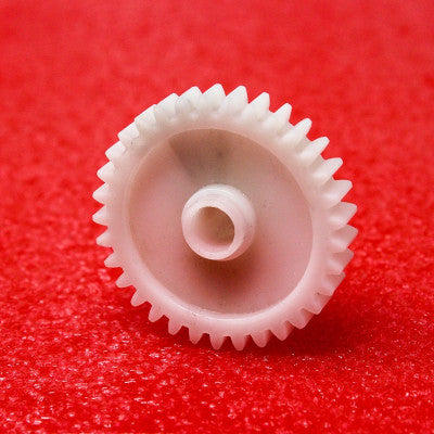 An 28 Teeth Plastic Spur Gear (1M-28T-6-28)