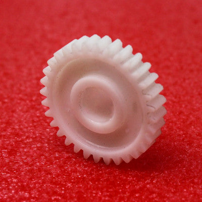 An 33 Teeth Plastic Spur Gear (1M-33T-6-33)