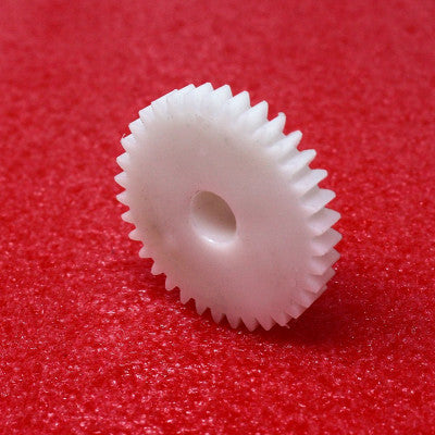 An 35 Teeth Plastic Spur Gear (1M-35T-8-35)