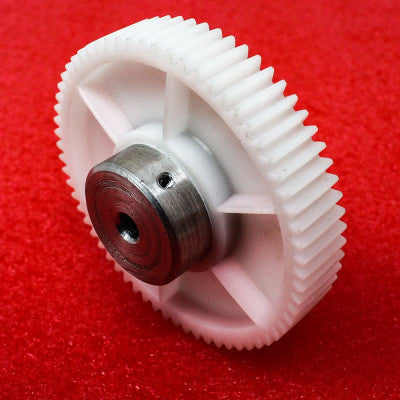 An 64 Teeth Plastic Spur Gear with Metal Insert (1M-64T-5-64)