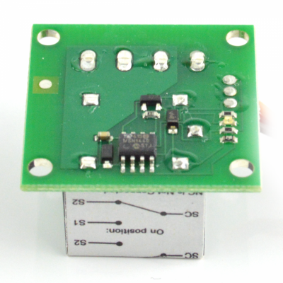 An BattleSwitch radio controlled 10A relay (Dimension Engineering)