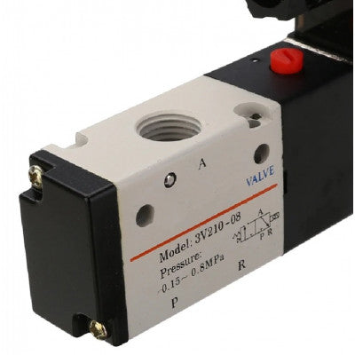 An DC12V 1-4 inch 3 Way 2 Position Pneumatic Solenoid Valve for Water Air Gas