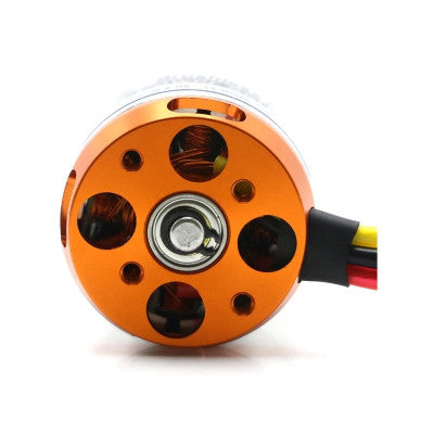 An DYS D3536-9 910 KV BLDC Motor