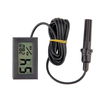 An FY-12 Mini LCD Digital Thermometer Hygrometer