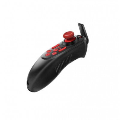 An HOTRC DS-600 6CH 2.4GHz FHSS Radio System Transmitter Remote Controller GFSK 6CH Receiver PWM