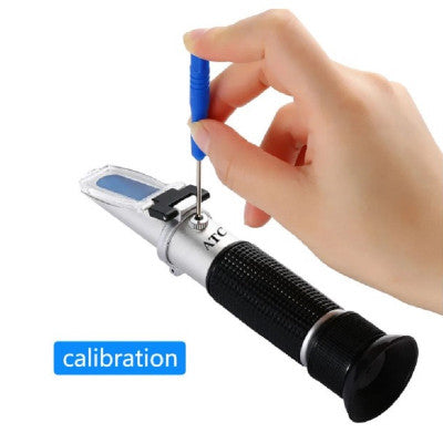 An Medical Refractometer ATC Urine/Serum Protein Refractometer Concentration Meter
