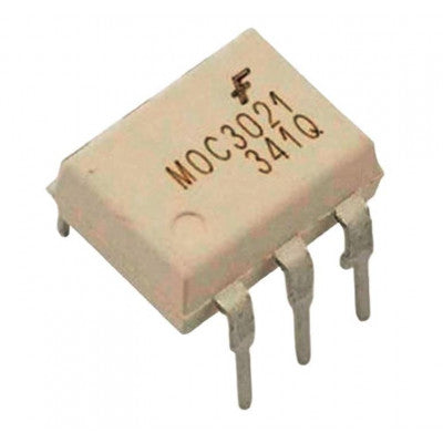 An MOC3021 IC - Optocoupler Traic Driver IC