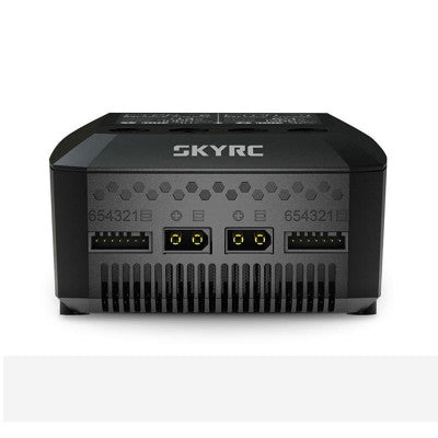 An Skyrc B6 Nano Duo Charger