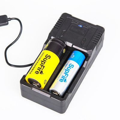 An Supfire Portable Double Groove Battery Charger