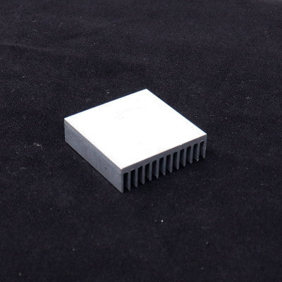 An Universal Aluminium Heat sink for Chip IC (40 x 40 x 11 mm)