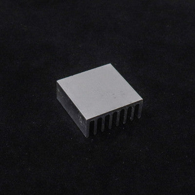 An Universal Heat Sink (25 x 25 x 10 mm)