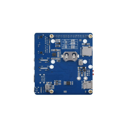 An Waveshare Dual Gigabit Ethernet 5G/4G Base Board Designed for Raspberry Pi Compute Module 4