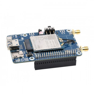 An Waveshare EM06-E LTE Cat-6 HAT for Raspberry Pi, Dual Antennas LTE-A, Multi Regions Multi Band, GNSS