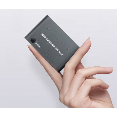 An Waveshare HDMI 4K Switcher, 3 In 1 Out, One-Click Switch